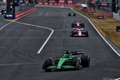 Sauber F1 est restée coincée dans les batailles du fond de peloton