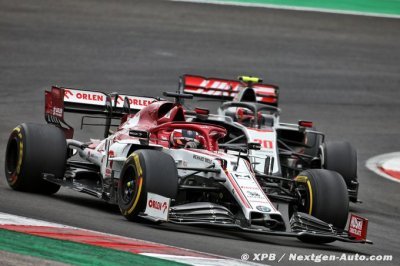 Durant son premier tour de folie, Räikkönen s’est demandé ‘ce que faisaient les autres’
