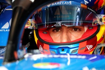 Sainz juge les moteurs 2026 ’pas assez bons pour la F1’ et n’est pas optimiste pour 2027