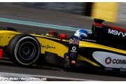 Jolyon Palmer tops Day 1 at Yas Marina