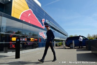 Max pledged ’long term’ future to Red Bull - Jos