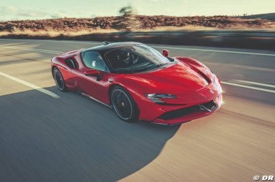 Leclerc va piloter une Ferrari SF90 Stradale à Monaco ce dimanche