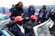 Anthony Hamilton est ‘fier' de son fils Lewis après son succès historique au Nürburgring