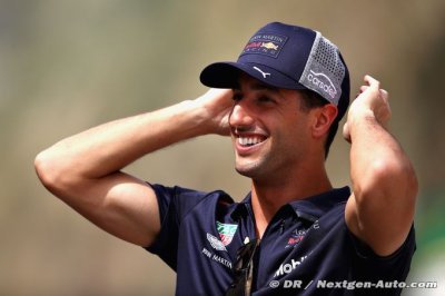 Ricciardo not commenting on Ferrari rumours