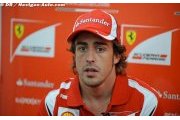 Reporters scold foul-mannered Alonso
