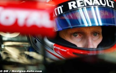 Lotus reveals ’intention’ to keep Grosjean