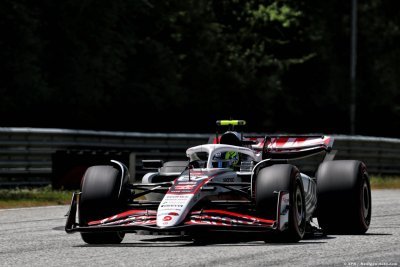 Haas F1 : Bearman est ’content’, Ocon espère ’remonter’