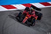 Sainz a ‘des théories intéressantes' expliquant son retard sur Leclerc