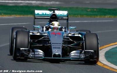 Hamilton bat Rosberg pour la pole en Australie