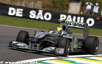 Mercedes espère de la pluie en qualification