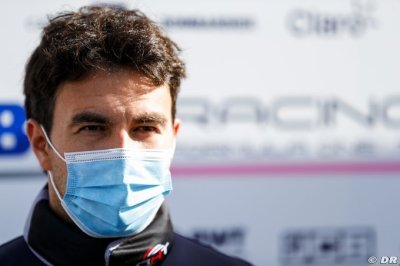 Pérez n’est plus en quarantaine et attend un test négatif