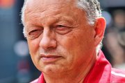 Vasseur assure 'très bien dormir' malgré les spéculations qui continuent
