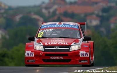 Teams Lada, Campos and Munnich test at Slovakia Ring