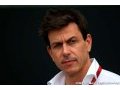 Pirelli, FIA should decide on Bahrain test - Wolff