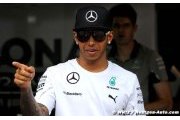 Hamilton ne s'inquiète pas pour son futur chez Mercedes