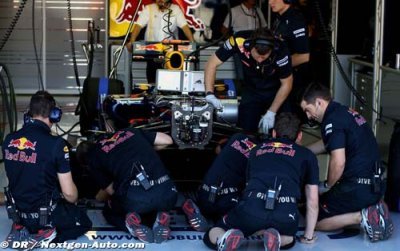 Nose-wing scare for quick Vettel in final practice