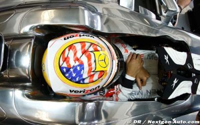 Hamilton puts racy initials on US GP helmet