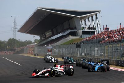 Komatsu avoue que Haas F1 ’manque de rythme’ et annonce des évolutions