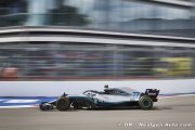 Bottas surprend Hamilton pour la pole à Sotchi !