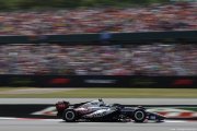Cadillac F1 se hisse tout proche du peloton après les qualifications à Silverstone