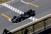 Pourquoi Mercedes F1 doit renoncer à l'aileron Macarena sur sa W17