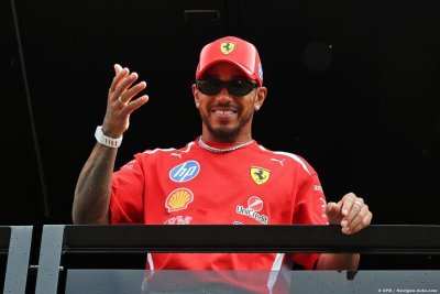 Hamilton peu emballé par le choix de Verstappen de rester chez Red Bull
