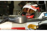 Hulkenberg's feet too big for new Sauber