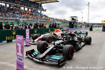 ’Something strange’ about Hamilton engine - Horner