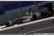 Senna se glisse entre les deux Virgin
