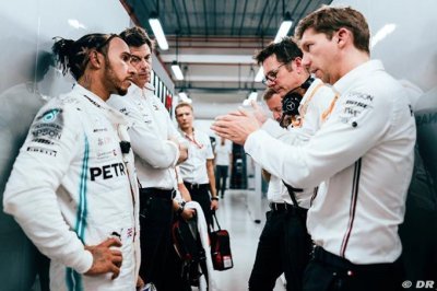 Chasser toute négativité&nbsp;: comment Hamilton motive ses ingénieurs chez Mercedes