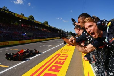 Marko voit Verstappen battre le record de victoires en une seule saison