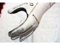Les nouveaux gants ignifugés en F1 'approuvés'