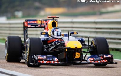 Vettel ’will drive for Ferrari one day’ - Ecclestone