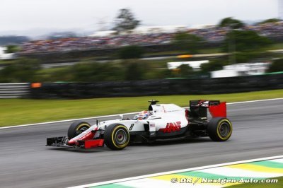 Grosjean espère que Magnussen aidera aussi Haas à progresser