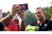 Magnussen says managing Instagram account 'boring'
