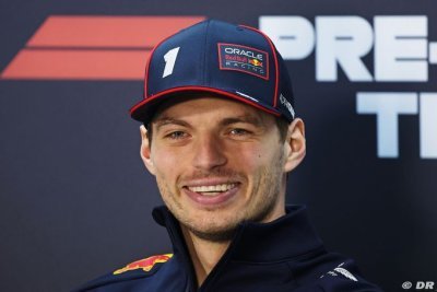 Verstappen middle finger ’a joke’ - Red Bull