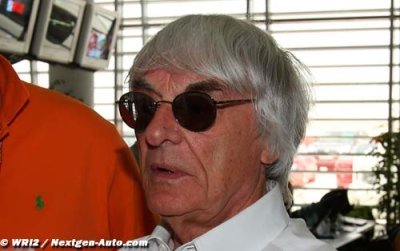 Ecclestone to be charged for bribery - report