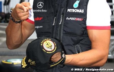 Boris Becker slams Schumacher critics