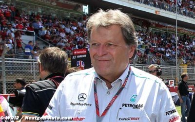 Mercedes figures admit 2012 title tilt unlikely