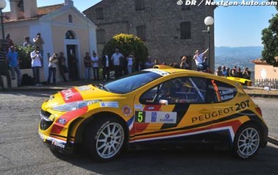 Thierry Neuville&nbsp;: Accumuler les kilomètres et les points