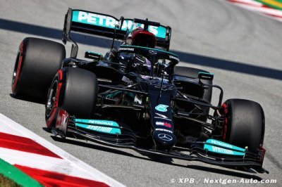 Hamilton edges Verstappen to score 100th career pole position in Barcelona