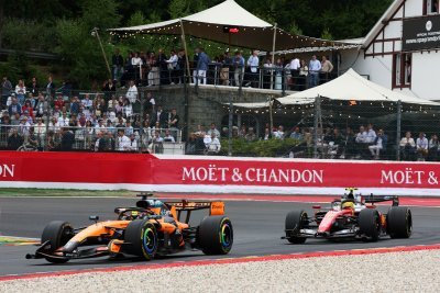 Piastri est ’surpris’ que Leclerc n’ait pas été pénalisé pour l’avoir percuté