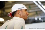 Hamilton wants Mercedes talks 'before Christmas'