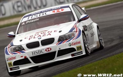 Race 1 - Priaulx leads an unexpected BMW 1-2