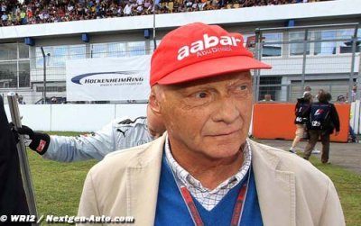 Lauda denies Mercedes job offer