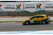 Victoire de Tarquini dans la course 2