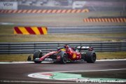 Piloter pour Ferrari est 'une des plus belles sensations de la vie' de Hamilton
