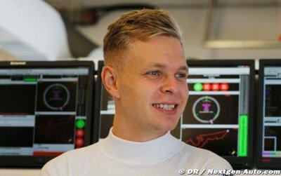’Upset’ Magnussen eyes Indycar ’option’