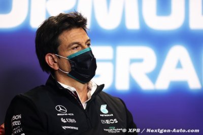 Wolff denies Lowe’s claims about 2014 season