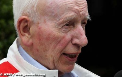 Surtees se positionne également contre Hamilton
